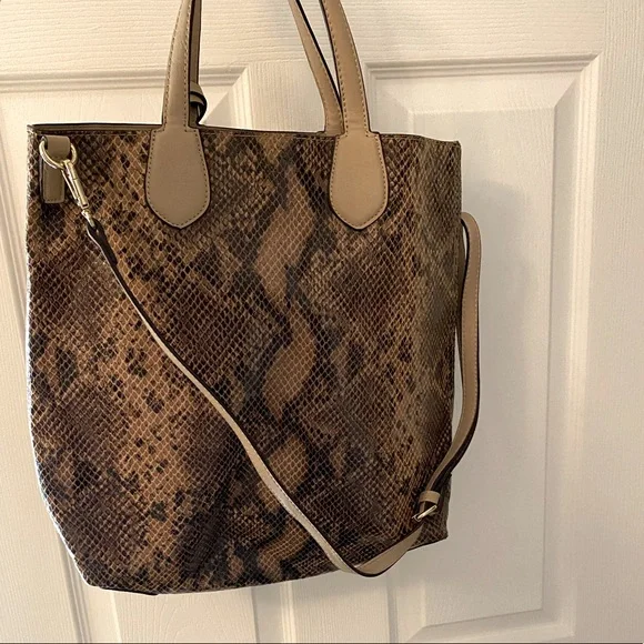 CHARMING CHARLIE SNAKESKIN HOBO 🐍 - Picture 5 of 6